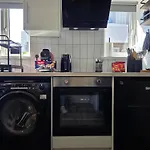 Elegant Flat 4 In Central London