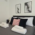 Elegant Flat 4 In Central London
