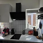 Elegant Flat 4 In Central London